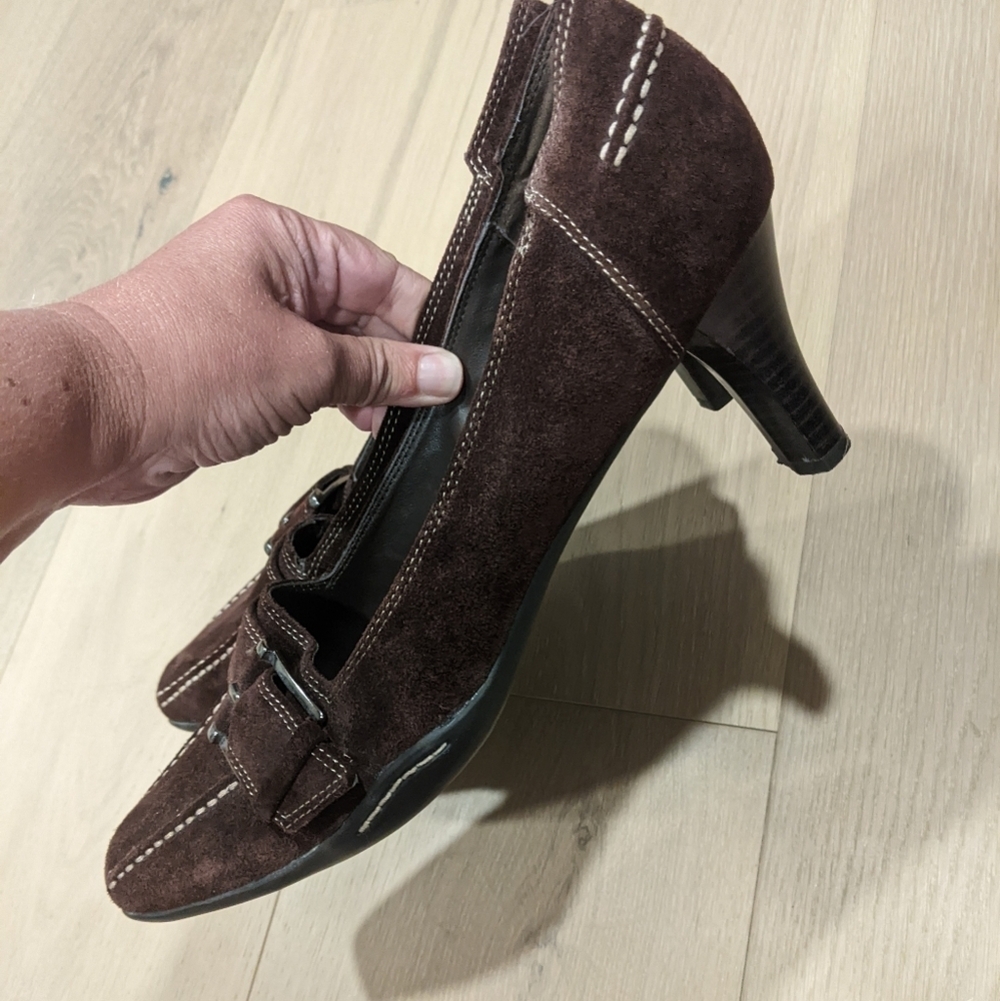 Y2K brown suede square toe heels - Picture 6 of 13